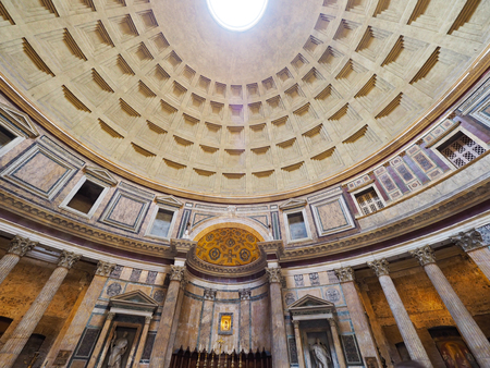 Pantheon, a popular tourist destination in Italy with beauty and eleganceのeditorial素材