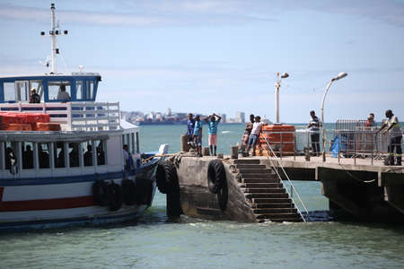 vera cruz, bahia / brazil - august 29, 2017: View of the pier in Mar Grande with movement of used bays in the crossing of the All Saints Bay bound for Salvador.のeditorial素材