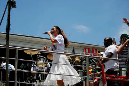salvador, bahia / brazil - february 16, 2015: The singer Ivete Sangalo is seen during a performance in the neighborhood during the Carnival of the city of Salvador.のeditorial素材