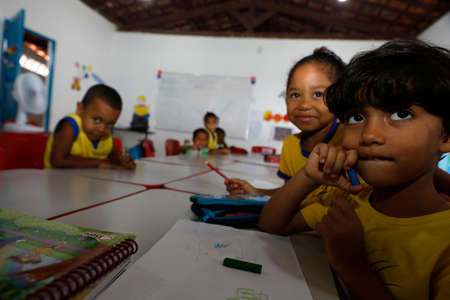 alagoinhas, bahia / brazil - july 3, 2019: public daycare students are seen in the classroom in the city of Alagoinhas.のeditorial素材