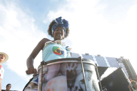 salvador, bahia / brazil - february 2, 2017: Dida Band members, percussionists are formed by women, seen during performance in the city of Salvador. .のeditorial素材