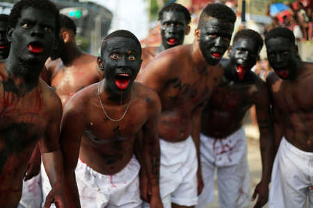 salvador, bahia / brazil - january 24, 2016: cultural group performs the play Nego Fugido. the action takes place at Dique de Itororo in the city of Salvadorのeditorial素材