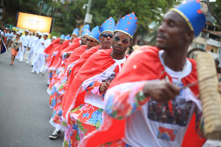 salvador, bahia / brazil - January 24, 2016: members of Congo, Reinado and Cheganca cultural group, seen during event at Tororo Dike in Salvador.のeditorial素材