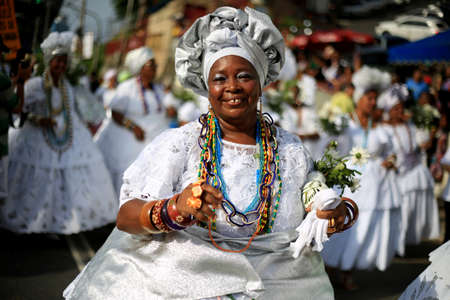 salvador, bahia / brazil - january 24, 2016: Group of Bahians parade during event at Tororo Dike in Salvador city.のeditorial素材