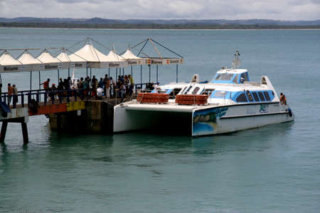 cairu, bahia / brazil - november 18, 2007: tourists are seen during embarkation and disembarkation at the port of the island of Morro de Sao Paulo, in the municipality of Cairu.のeditorial素材