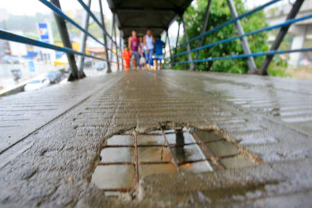 salvador, bahia / brazil - december 5, 2013: walkway with wi-fi system with internet access is seen on Avenida Tancredo Neves in the city of Salvador.のeditorial素材