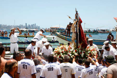 salvador, bahia, brazil - january 1, 2016: image of Bom Jesus dos Navegantes being carried by devotees on Boa Viagem beach after crossing the sea at Baia de Todos os Santos in Salvador.のeditorial素材