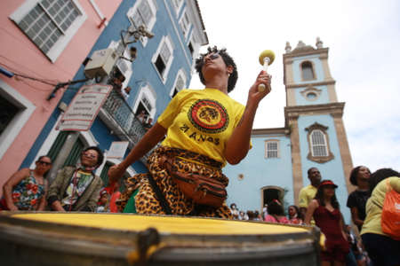 salvador, bahia, brazil - july 2, 2022: civic parade on Dois de Julho in honor of Bahia's Independence in the city of Salvador.のeditorial素材