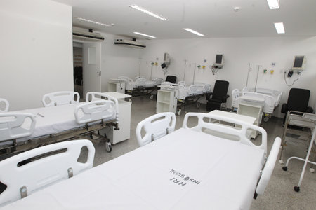 itaberaba, bahia, brazil - june 2, 2023: bed in a ward of a hospital with public care through the unified health system in the city of Itaberabaのeditorial素材