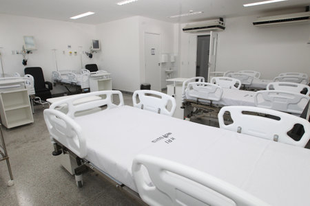 itaberaba, bahia, brazil - june 2, 2023: bed in a ward of a hospital with public care through the unified health system in the city of Itaberabaのeditorial素材