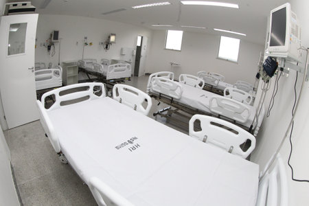 itaberaba, bahia, brazil - june 2, 2023: bed in a ward of a hospital with public care through the unified health system in the city of Itaberabaのeditorial素材