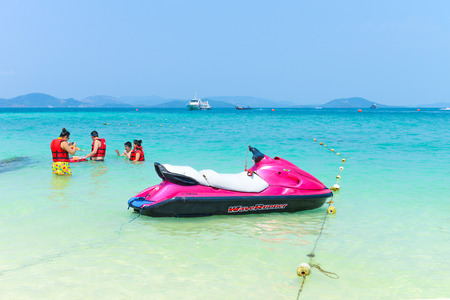 PHANG NGA,THAILAND - MARCH 24 :  Magenta Jet ski on the beach of Andaman Sea in summer vacation at Khai Nok island. - 24 March 2015, Phang Nga, Thailandのeditorial素材