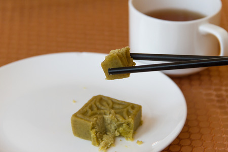Sweets made of green tea and tea