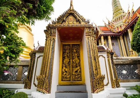 Door in Phra Sri Rattana Satsadaram temple or the Temple of the Emerald Buddhaの写真素材