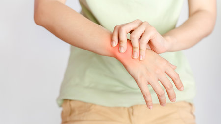 A woman sprained her wrist from office syndrome.