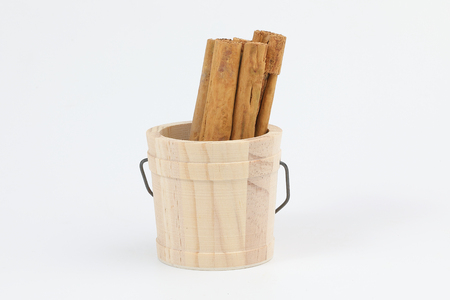 Ceylon cinnamon true flavour aromatic spice wooden bucketの写真素材