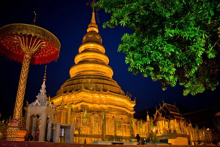 wat phra that haripunchai is a lanna style temple in lamphun , Thailandのeditorial素材