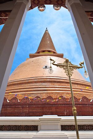 Phra Pathom Chedi temple in Nakhon Pathom, Thailandのeditorial素材