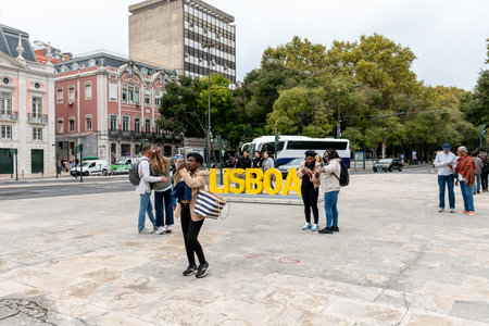 The Monument to the Restorers (Monumento aos Restauradores) is a monument located in Restauradores Square in Lisbon, Portugal.のeditorial素材