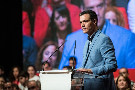 The Spanish Prime Minister and PSOE candidate in the next elections Pedro Sanchez in a party conference in Caceres.のeditorial素材