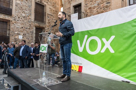 The leader of the far-right party Vox, during his speech at the rally held in the Plaza de San Jorge in Caceres.のeditorial素材