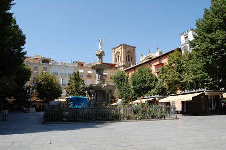 View of the most emblematic streets and historic buildings of Granada (Andalusia, Spain).のeditorial素材