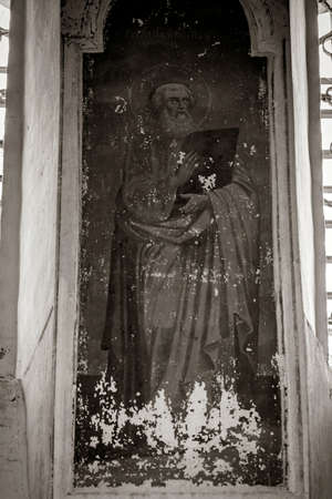 drawings on the walls of an abandoned Orthodox church, the temple complex of the village of Ilyinsky on the Shacha River, Kostroma region, Russia, built in 1760, 1772. The complex is currently abandonedの写真素材
