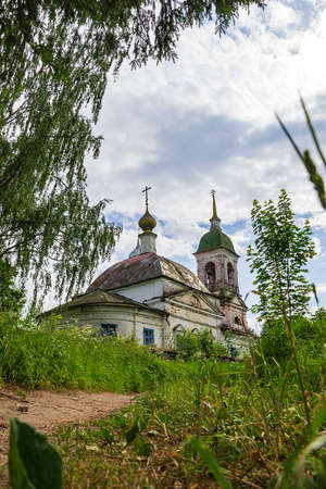 rural Orthodox church, the village of Spas-Buraki, Kostroma province, Russia. The year of construction is 1777-1805.の写真素材
