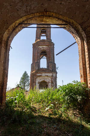 the interior of an abandoned temple, the temple of the village of Golovinskoye, Kostroma province, Russia. The year of construction is 1802. Currently, the temple is abandoned.の写真素材