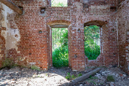 the interior of an abandoned Orthodox church, the temple of the village of Borodatov, Kostroma province, Russia. The year of construction is 1819. Currently, the temple is abandoned.の写真素材