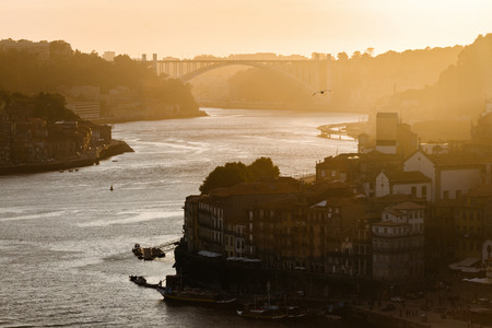 Sunset over the river douro in Porto.の写真素材