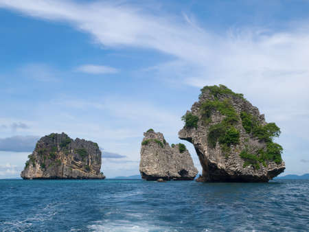 Islands in te sea