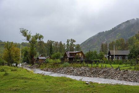 Old Chui tract,  village of Sarasa on the river of the same name in Altai Kraiの写真素材