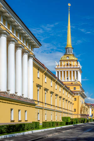 Saint Petersburg, view of the historic Admiralty building from Admiralteiskiy proezdのeditorial素材