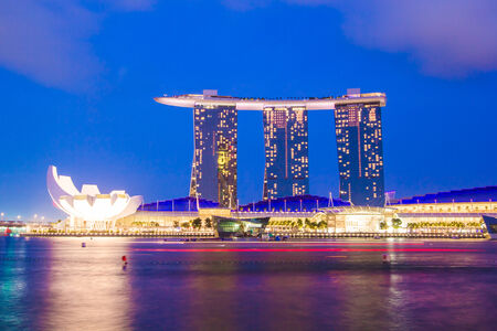SINGAPORE - JULY 8  Marina Bay Sands, Worldのeditorial素材