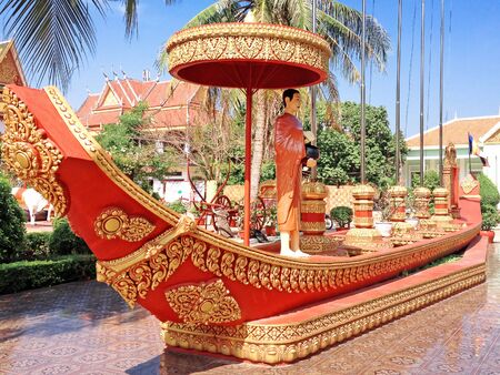 SIEM REAP, CAMBODIA - December 22, 2013 : Buddhist Temple Wat Preah Prom Rath in Siem Reap, Cambodiaのeditorial素材