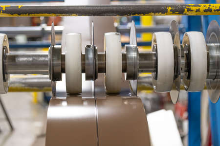Industrial Decolier macinery equipment in metal Roofing Factory