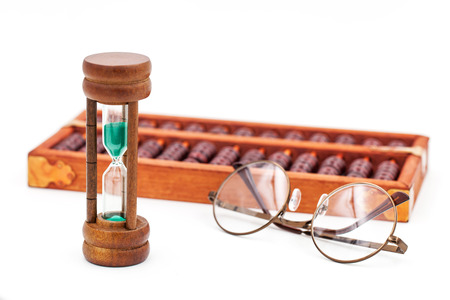 Hourglass abacus and time