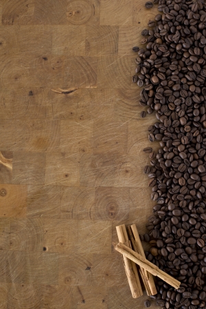 Coffee beans and cinnamonの写真素材