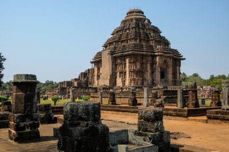 Konark, India - February 2021: People visiting the Temple of the Sun which was built in the 13th century and designed as a gigantic chariot of the Sun God on February 12, 2021 in Konark, Odisha, India.のeditorial素材