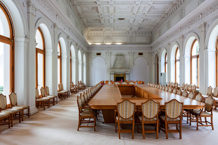 LIVADIA, RUSSIA - MARCH 21, 2011: interior of The White Hall in Livadia Palaceのeditorial素材