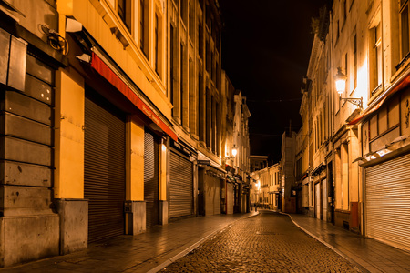 BRUGES, BELGIUM - JUNE 11, 2014: Evening street of Brussels, Belgiumのeditorial素材