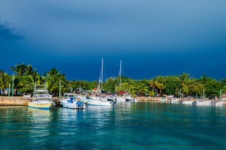 SAONA, DOMINICAN REPUBLIC - OCTOBER 29, 2015: Sailing yachts in dock of Saonaのeditorial素材