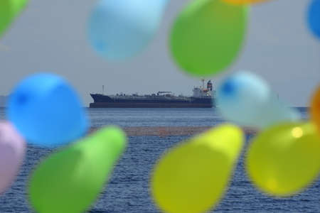 Background with the image of multi colored balloons.