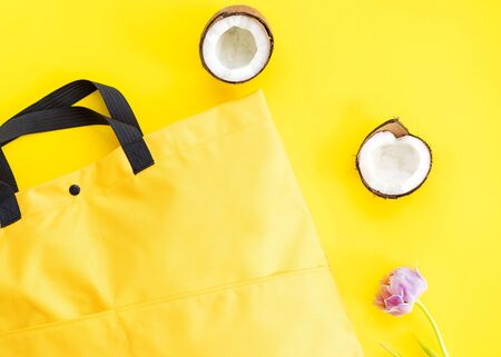 bag with products on the yellow background, delivery, takeawayの写真素材