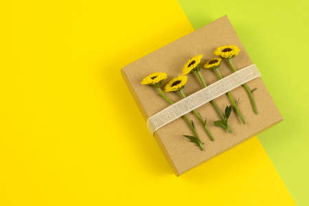 Yellow flower square gift boxの写真素材