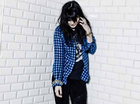 PARIS, FRANCE - FEBRUARY 02, 2011  Portrait of the american indie rock group The Kills singer Alison Mosshart at Paris, France on february 2nd, 2011のeditorial素材