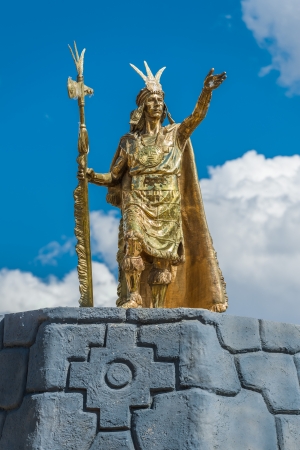 Pachacutec Inca statue in Plaza de Armas of Cuzco Peruのeditorial素材