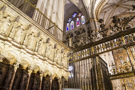Interior of Toledo Cathedral. Arcs, organ, columns and gothic art. Spainのeditorial素材