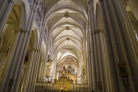 Interior of Toledo Cathedral. Arcs, organ, columns and gothic art. Spainのeditorial素材
